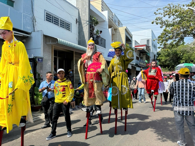 Chiêm ngưỡng vẻ đẹp lễ hội Nghinh ông Quan Thánh Đế quân ở Tp.Phan Thiết- Ảnh 11.