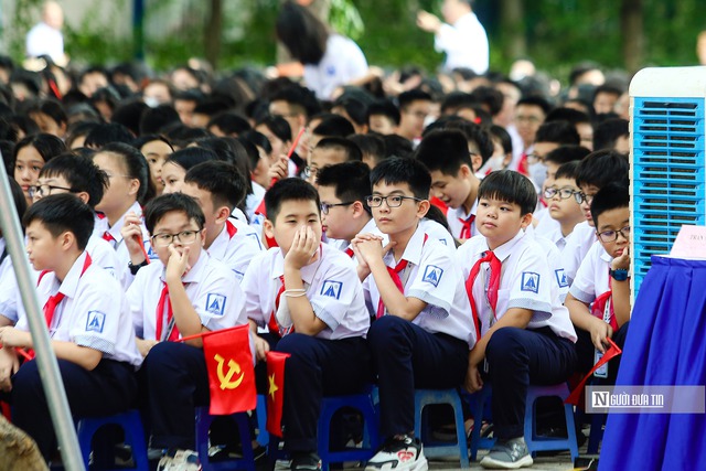 Dạy thêm, học thêm: Quy định thôi chưa đủ, cần cái tâm của người thầy- Ảnh 1.