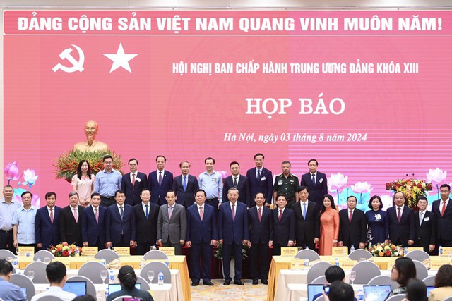 Tổng Bí thư Tô Lâm: Phát huy cao nhất tinh thần "tự chủ, tự tin, tự lực, tự cường, tự hào dân tộc"- Ảnh 4.