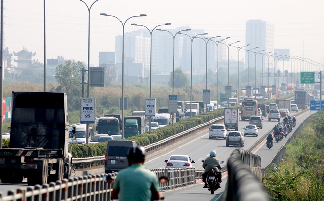 Phó Thủ tướng "giục" các bộ, ngành sớm chốt phương án mở rộng cao tốc Tp.HCM - Long Thành- Ảnh 1.