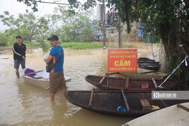 Hà Nội: Vùng “rốn lũ” huyện Chương Mỹ cô lập trong biển nước
- Ảnh 5.