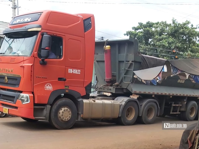 Bình Phước: Cần quyết liệt với nạn xe đầu kéo chở đất 