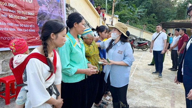 Hơn 1 tỷ đồng được Mailisa trao đi trong ngày đầu ra quân làm thiện nguyện miền Bắc - ấm lòng bà con Cao Bằng- Ảnh 4.