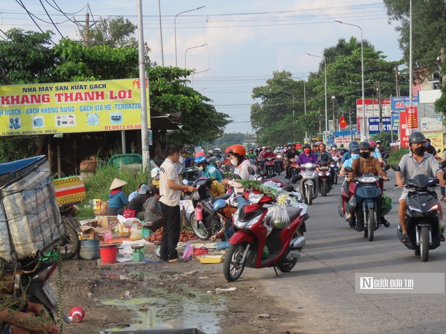 Dai dẳng vấn nạn chợ tự phát lấn chiếm lòng, lề đường ở Đồng Nai- Ảnh 17.