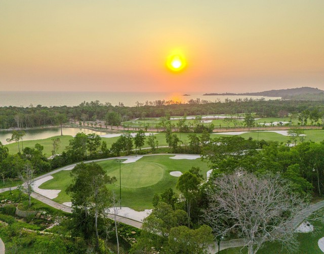 Sân golf “đẹp, độc, thách thức” mà ai cũng muốn trải nghiệm tại Phú Quốc- Ảnh 2.