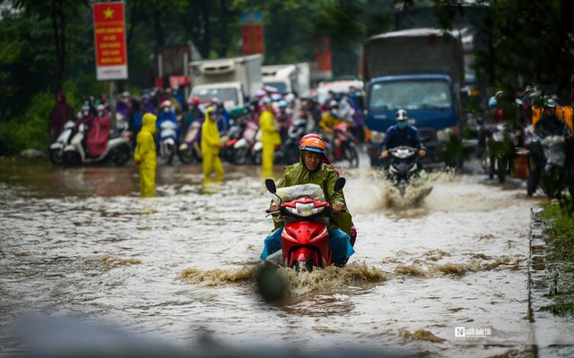 Dịch bệnh thường gặp trong mưa lũ, Bộ Y tế khuyến cáo phòng chống- Ảnh 2.