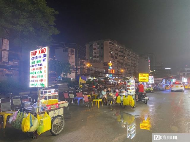 Tp.HCM: Nguy cơ mất an toàn từ kinh doanh lấn chiếm lề đường cạnh dự án đường sắt đô thị- Ảnh 9.