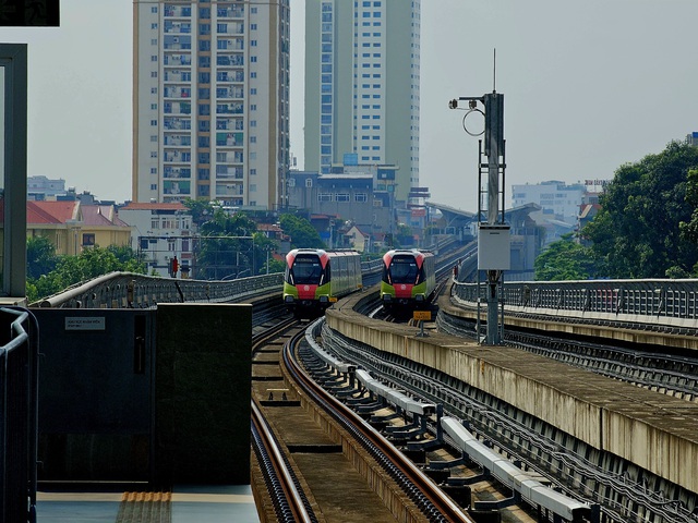 Hà Nội tạm dừng hoạt động 2 tuyến đường sắt đô thị để tránh bão Yagi- Ảnh 1.