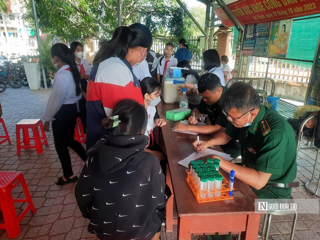 Tết nơi biên cương Tổ quốc: Xa gia đình nhưng gần dân bản- Ảnh 3.