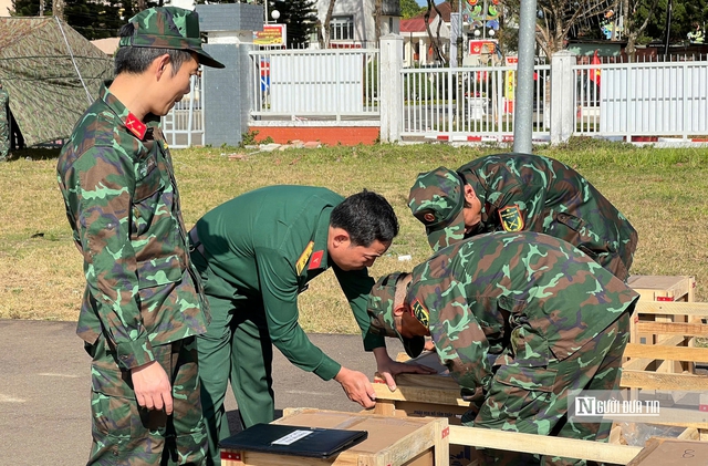 Hàng ngàn người dân Tây Nguyên phấn khởi đón Giao thừa trong tiết trời se lạnh- Ảnh 1.