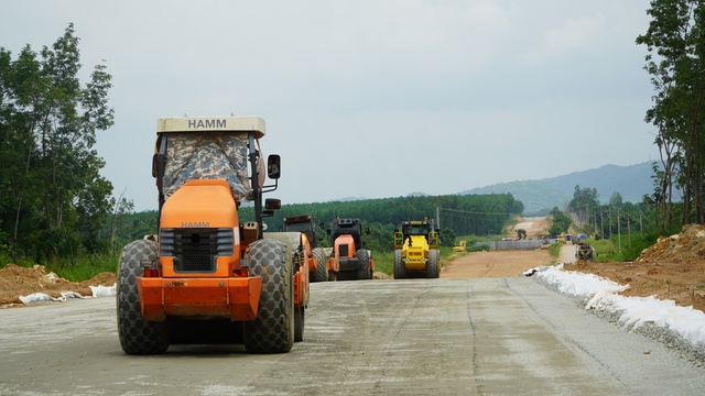 Tất bật công trình dự án hàng trăm tỷ đường Tân Minh – Sơn Mỹ thúc đẩy kinh tế phía Nam tỉnh Lâm Đồng - Ảnh 4.