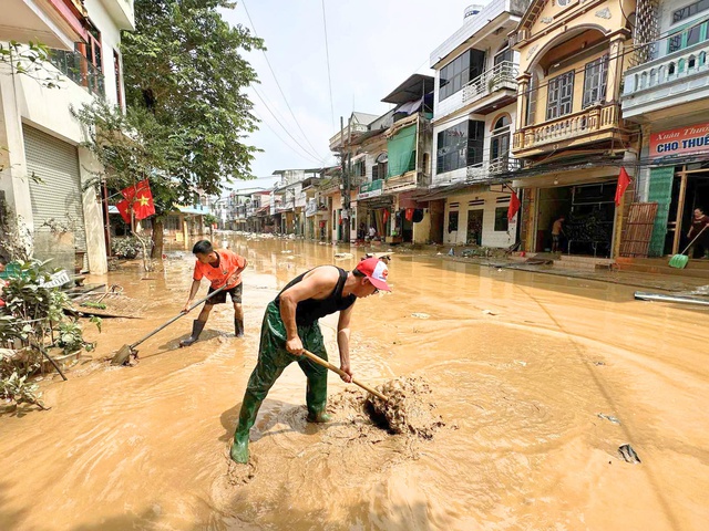 Ảnh hưởng của bão số 10, Lào Cai ước thiệt hại ban đầu khoảng 2.750 tỷ đồng- Ảnh 2.