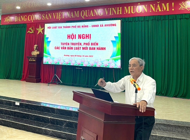 Nối dài hành trình phổ biến pháp luật đến cơ sở vùng cao Đà Nẵng- Ảnh 1. Nối dài hành trình phổ biến pháp luật đến cơ sở vùng cao Đà Nẵng- Ảnh 1.