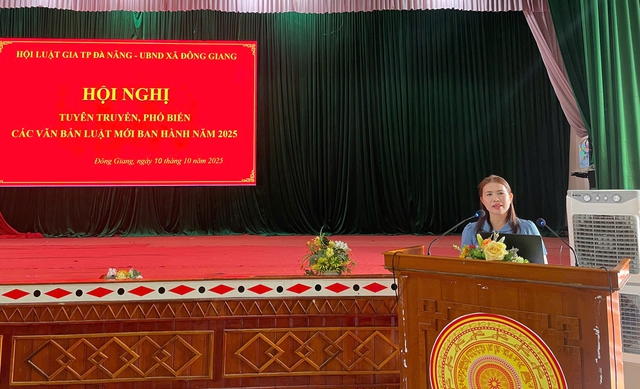Nối dài hành trình phổ biến pháp luật đến cơ sở vùng cao Đà Nẵng- Ảnh 2. Nối dài hành trình phổ biến pháp luật đến cơ sở vùng cao Đà Nẵng- Ảnh 2.