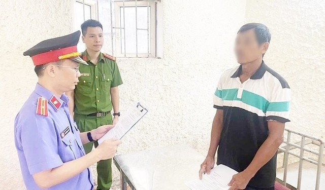 Hà Tĩnh: Khởi tố kẻ đâm trọng thương hàng xóm… do 3 con vịt chết bất thường - Ảnh 1.