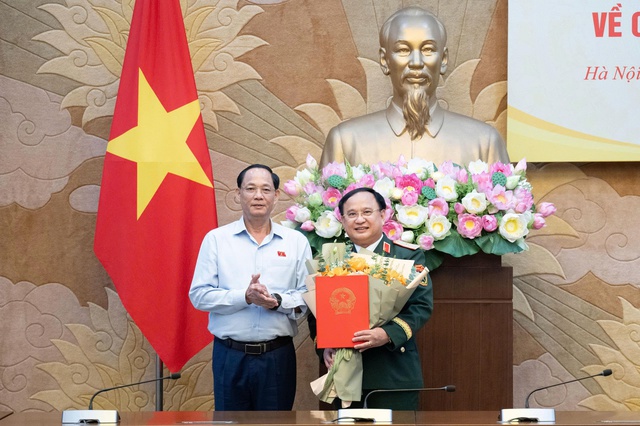 Thiếu tướng Trần Đức Thuận làm Phó Chủ nhiệm Ủy ban Quốc phòng, An ninh và Đối ngoại - Ảnh 1.