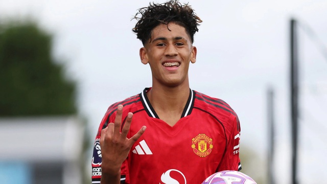 Man Utd có nước đi cao tay giữ chân thần đồng trước sự dòm ngó của Arsenal - Ảnh 1. Man Utd có nước đi cao tay giữ chân thần đồng trước sự dòm ngó của Arsenal - Ảnh 1.