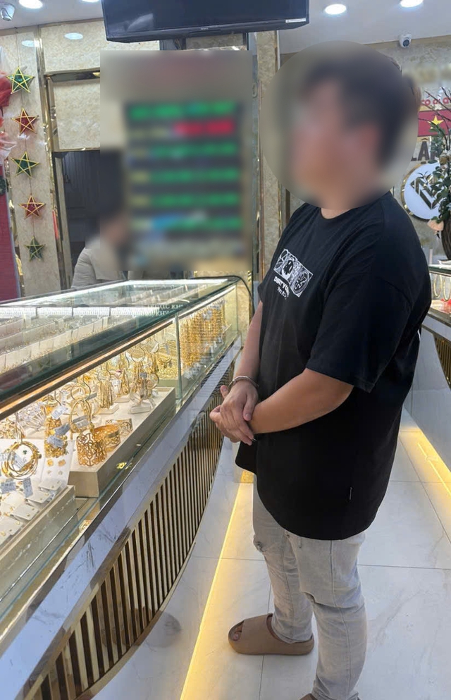Nhanh chóng vạch mặt “bạn của con” gây ra hai vụ trộm ở Cần Thơ- Ảnh 1. Nhanh chóng vạch mặt “bạn của con” gây ra hai vụ trộm ở Cần Thơ- Ảnh 1.