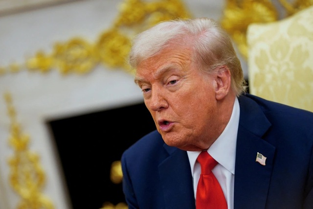 Tổng thống Trump đánh thuế Trung Quốc: Nhà đầu tư có nên lo lắng?- Ảnh 1. Tổng thống Trump đánh thuế Trung Quốc: Nhà đầu tư có nên lo lắng?- Ảnh 1.