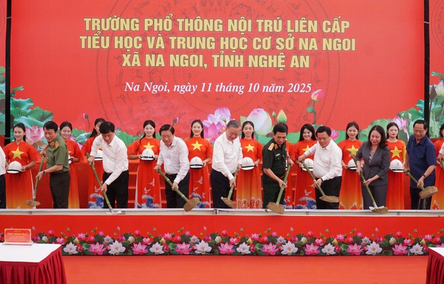 Tổng Bí thư Tô Lâm dự lễ khởi công Trường phổ thông nội trú liên cấp TH và THCS Na Ngoi- Ảnh 3. Tổng Bí thư Tô Lâm dự lễ khởi công Trường phổ thông nội trú liên cấp TH và THCS Na Ngoi- Ảnh 3.