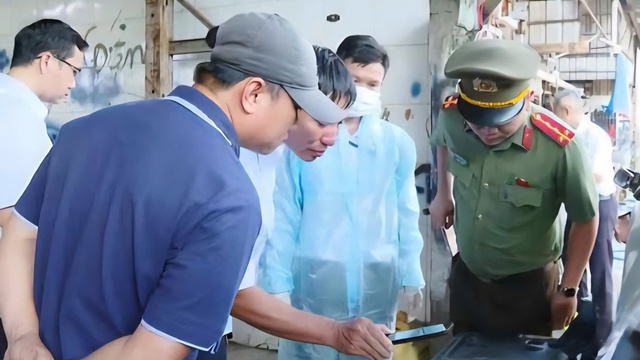 Giết mổ “chui” len lỏi khu dân cư, hàng chục tấn thịt bẩn âm thầm tuồn ra thị trường mỗi ngày- Ảnh 5.
