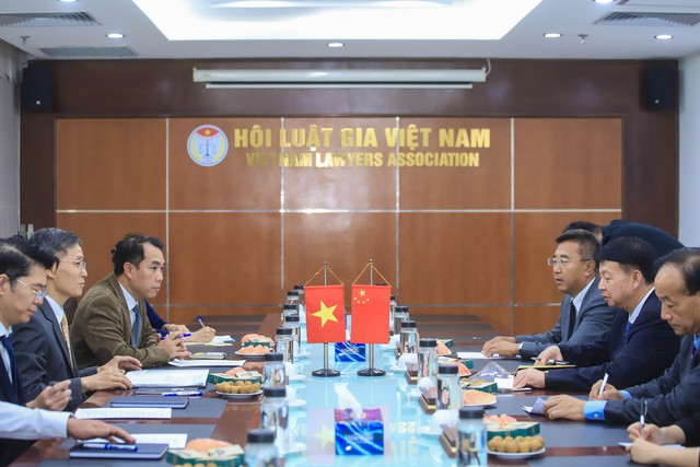 Tăng cường và mở rộng hợp tác giữa Hội Luật gia Việt Nam và Hội Luật gia Trung Quốc- Ảnh 3.