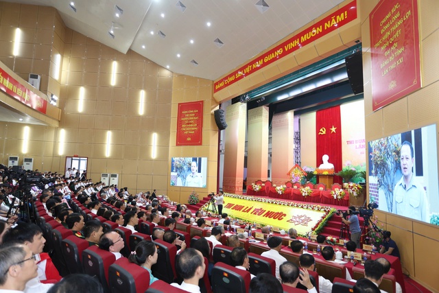 Hà Tĩnh: Phát huy tinh thần thi đua yêu nước, cùng đất nước vươn mình phát triển hùng cường - Ảnh 2.