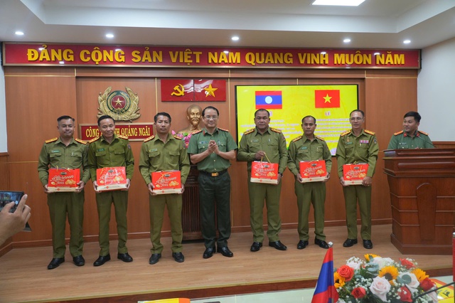 Quảng Ngãi và tỉnh của Lào phối hợp đấu tranh phòng chống tội phạm ma túy- Ảnh 4.