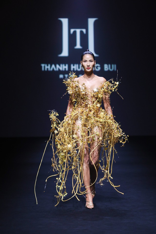 Thanh Hương Bùi đưa thời trang Việt tỏa sáng trên sàn diễn Tuần lễ Thời trang Thượng Hải - Ảnh 7.