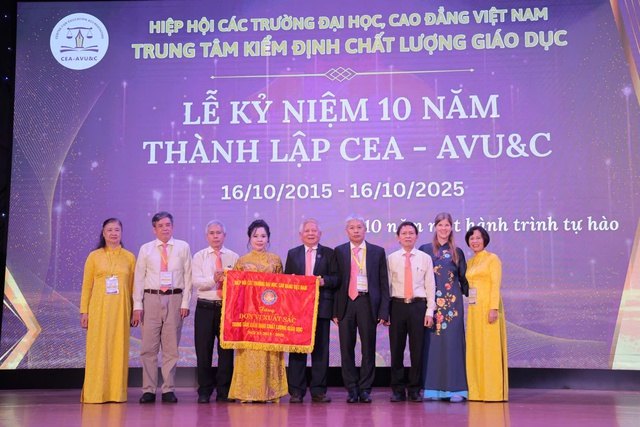 Kiểm định chất lượng giáo dục phải "công khai – công tâm - chất lượng - hiệu quả"- Ảnh 4. Kiểm định chất lượng giáo dục phải "công khai – công tâm - chất lượng - hiệu quả"- Ảnh 4.