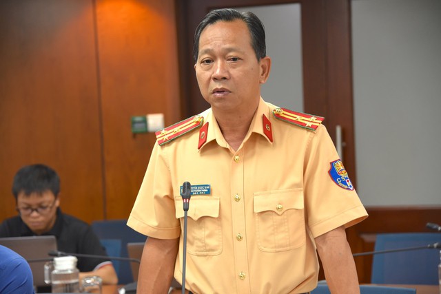 CSGT Tp.HCM mở cao điểm xử lý lỗi ‘tử thần’ của xe máy trên quốc lộ - Ảnh 1.