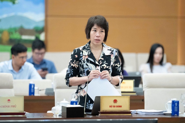 Đề xuất cấm đầu tư kinh doanh thuốc lá điện tử, thuốc lá nung nóng - Ảnh 1.