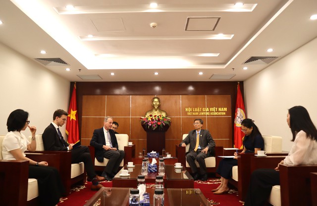 Thúc đẩy hợp tác giữa Hội Luật gia Việt Nam và Viện KAS trong lĩnh vực pháp luật- Ảnh 3.
