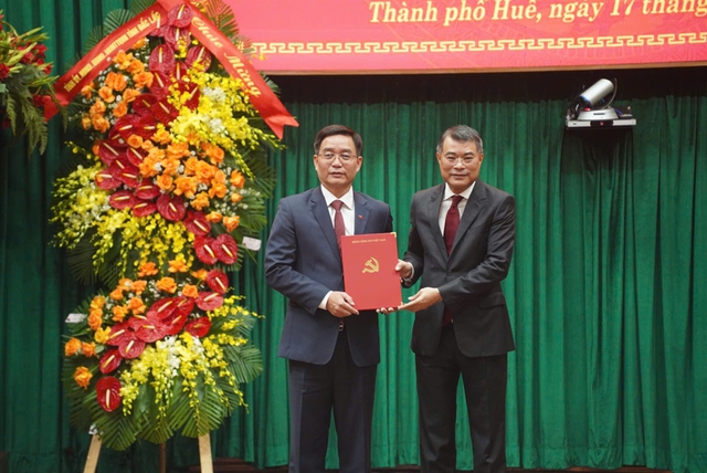 Ông Nguyễn Đình Trung giữ chức Bí thư Thành ủy Huế - Ảnh 1.