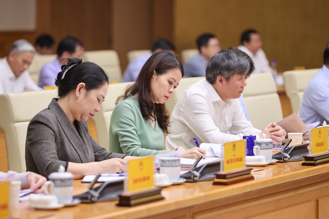 Thủ tướng: Giải ngân vốn đầu tư công vừa là chức trách nhiệm vụ, vừa là lương tâm, đạo đức công vụ của cán bộ - Ảnh 10.
