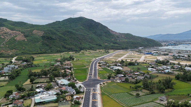Đồng hành cùng doanh nghiệp, Gia Lai tăng sức hút cho các nhà đầu tư- Ảnh 4. Đồng hành cùng doanh nghiệp, Gia Lai tăng sức hút cho các nhà đầu tư- Ảnh 4.