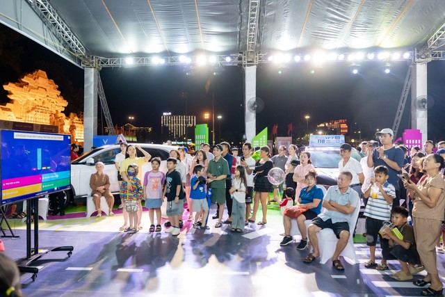 “Ngày hội thu xăng đổi điện” quay trở lại tại 3 miền - Ảnh 6.