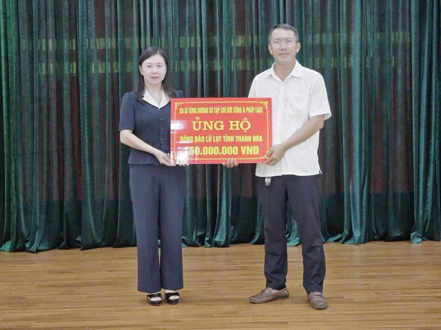 Nghĩa cử ấm tình người của ca sĩ Tùng Dương dành cho người dân Thanh Hoá và Tp.Huế sau bão số 10- Ảnh 3.
