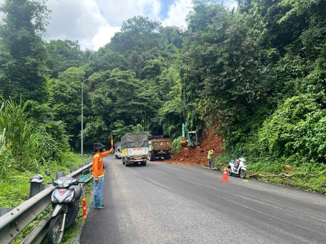 Mưa lớn gây thiệt hại hơn 1,5 tỷ đồng tại nhiều địa phương Lâm Đồng - Ảnh 1.