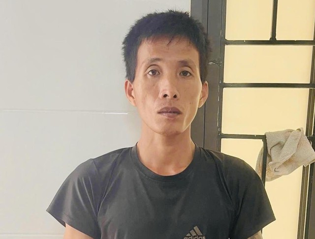 Vụ bé gái lớp 5 bị cha dượng bạo hành: Công an thông tin chính thức - Ảnh 1.