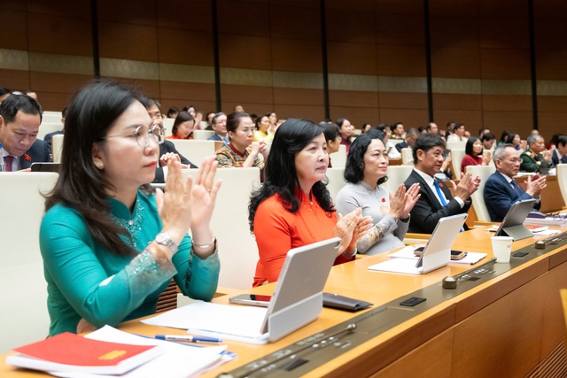 Chủ tịch Quốc hội: Pháp luật phải đi trước một bước, mở đường cho đổi mới sáng tạo - Ảnh 3.