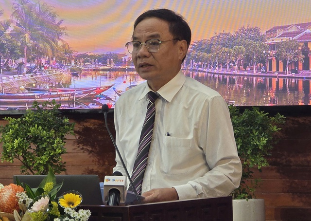 Giữa cơn lốc du lịch, làm thế nào để không mất hồn phố cổ Hội An?- Ảnh 1. Giữa cơn lốc du lịch, làm thế nào để không mất hồn phố cổ Hội An?- Ảnh 1.