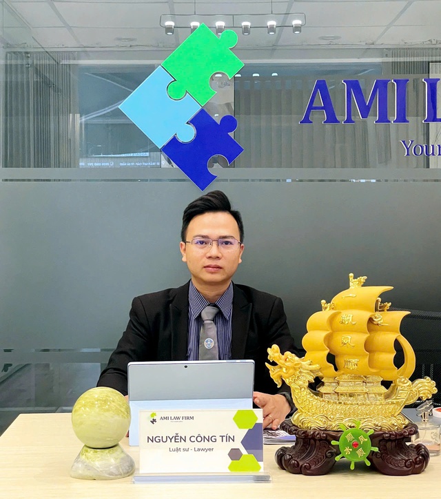 Lợi nhỏ, rủi ro lớn khi mua bán USD ở tiệm vàng- Ảnh 2. Lợi nhỏ, rủi ro lớn khi mua bán USD ở tiệm vàng- Ảnh 2.