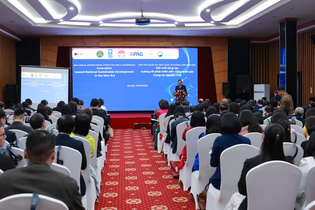 Mỗi cán bộ, công chức phải là một tác nhân đổi mới vì lợi ích chung- Ảnh 2. Mỗi cán bộ, công chức phải là một tác nhân đổi mới vì lợi ích chung- Ảnh 2.