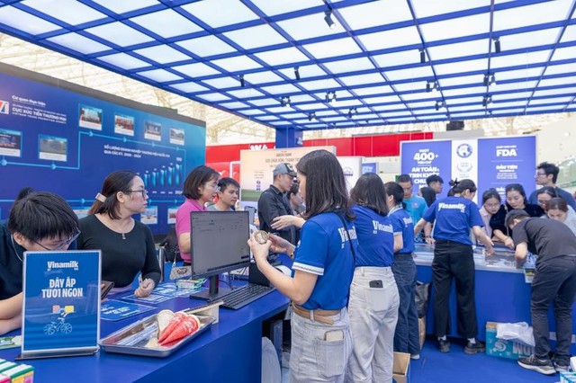 Hội chợ Mùa Thu lần thứ Nhất - 2025: Dấu ấn mới của  Vingroup với các sự kiện tầm cỡ- Ảnh 4. Hội chợ Mùa Thu lần thứ Nhất - 2025: Dấu ấn mới của  Vingroup với các sự kiện tầm cỡ- Ảnh 4.