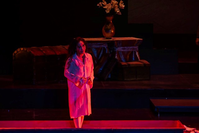 Khán giả Hà Nội đắm chìm trong bản tình ca bi tráng La Traviata - Ảnh 8.