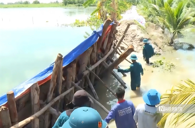 Tây Ninh khi lũ tràn đồng, tình quân dân lại dâng cao hơn con nước- Ảnh 6. Tây Ninh khi lũ tràn đồng, tình quân dân lại dâng cao hơn con nước- Ảnh 6.