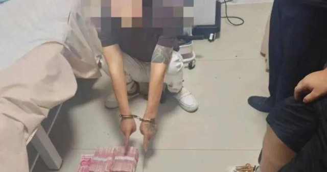 Người đàn ông lẻn vào đám cưới trộm 1,4 tỷ đồng với chiêu thức ít ai ngờ tới - Ảnh 1.