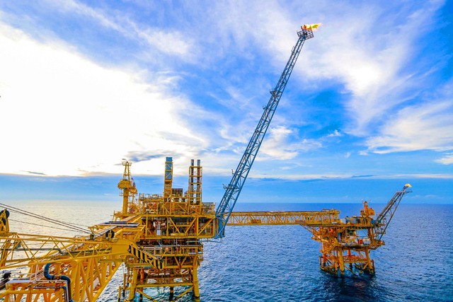 PVS đang giữ hơn 16.800 tỷ đồng tiền mặt- Ảnh 1. PVS đang giữ hơn 16.800 tỷ đồng tiền mặt- Ảnh 1.