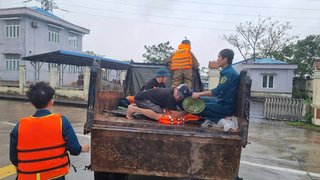 Vụ 8 người ngạt khí máy phát điện ở Đà Nẵng: Khí CO làm nạn nhân "cứ thế lịm đi" - Ảnh 1.